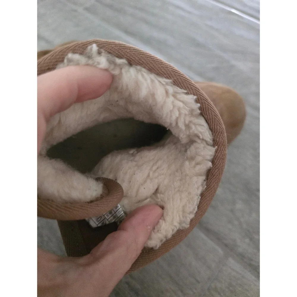 UGG Kids Jona Chestnut Suede Boots Size 12 Winter Cold
